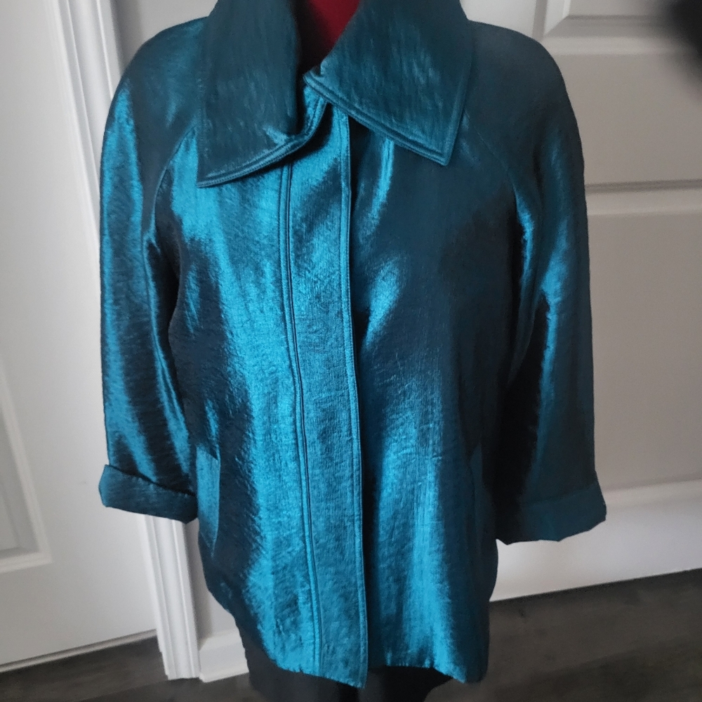 Chico's Blue Blazer Satin Sheen Short Sleeves
